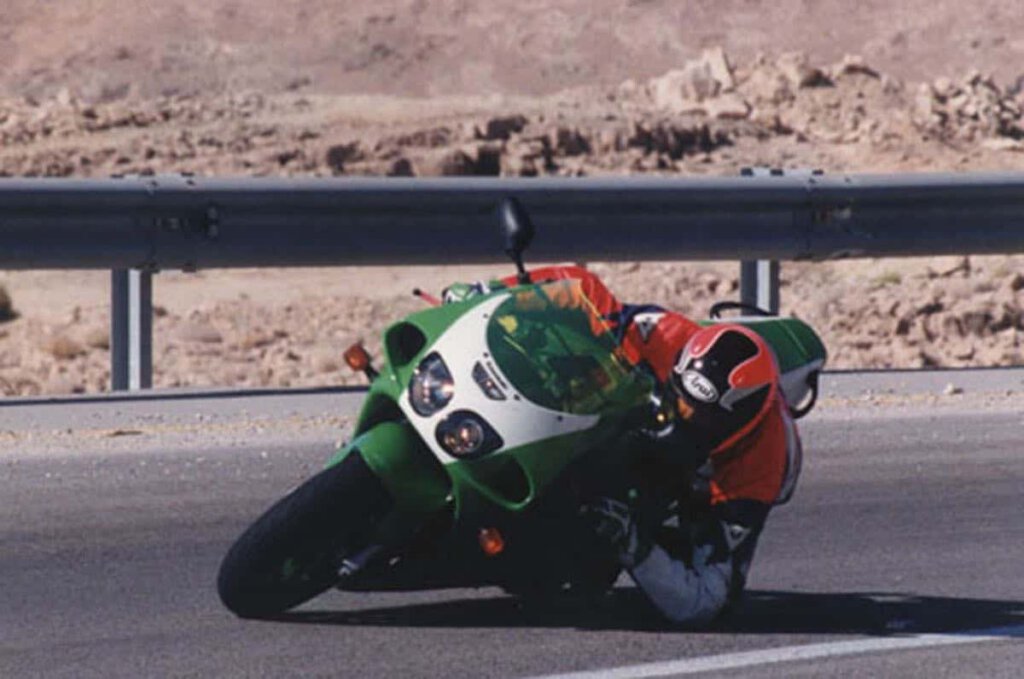 engel_ronen_מוטורי 64 _19200